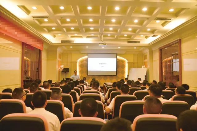 集團商業(yè)中心職場開講，圣德保永遠在學習