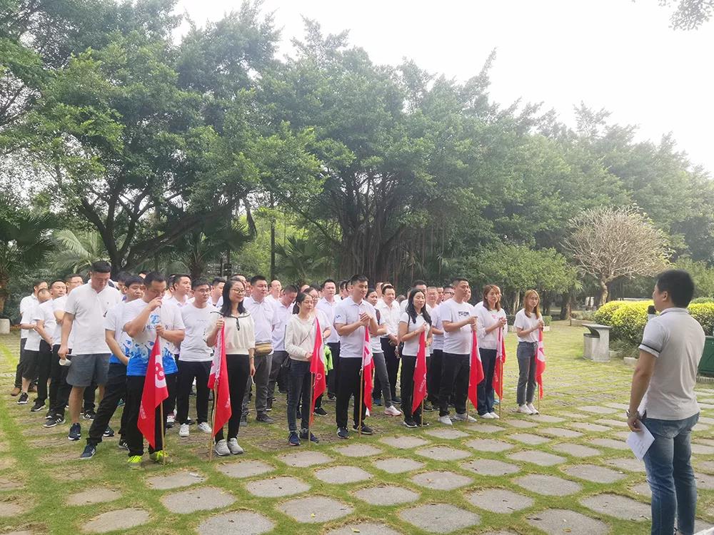 事在人為做先鋒！圣德保，又攀高峰了